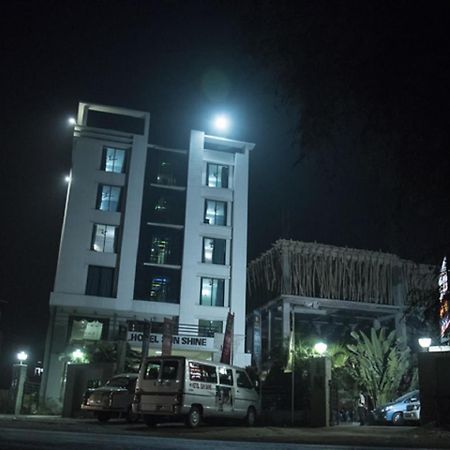 Hotel Sunshine Baharampur Eksteriør billede