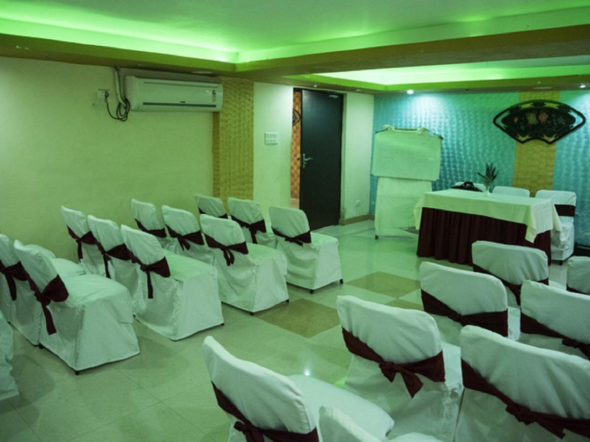 Hotel Sunshine Baharampur Eksteriør billede