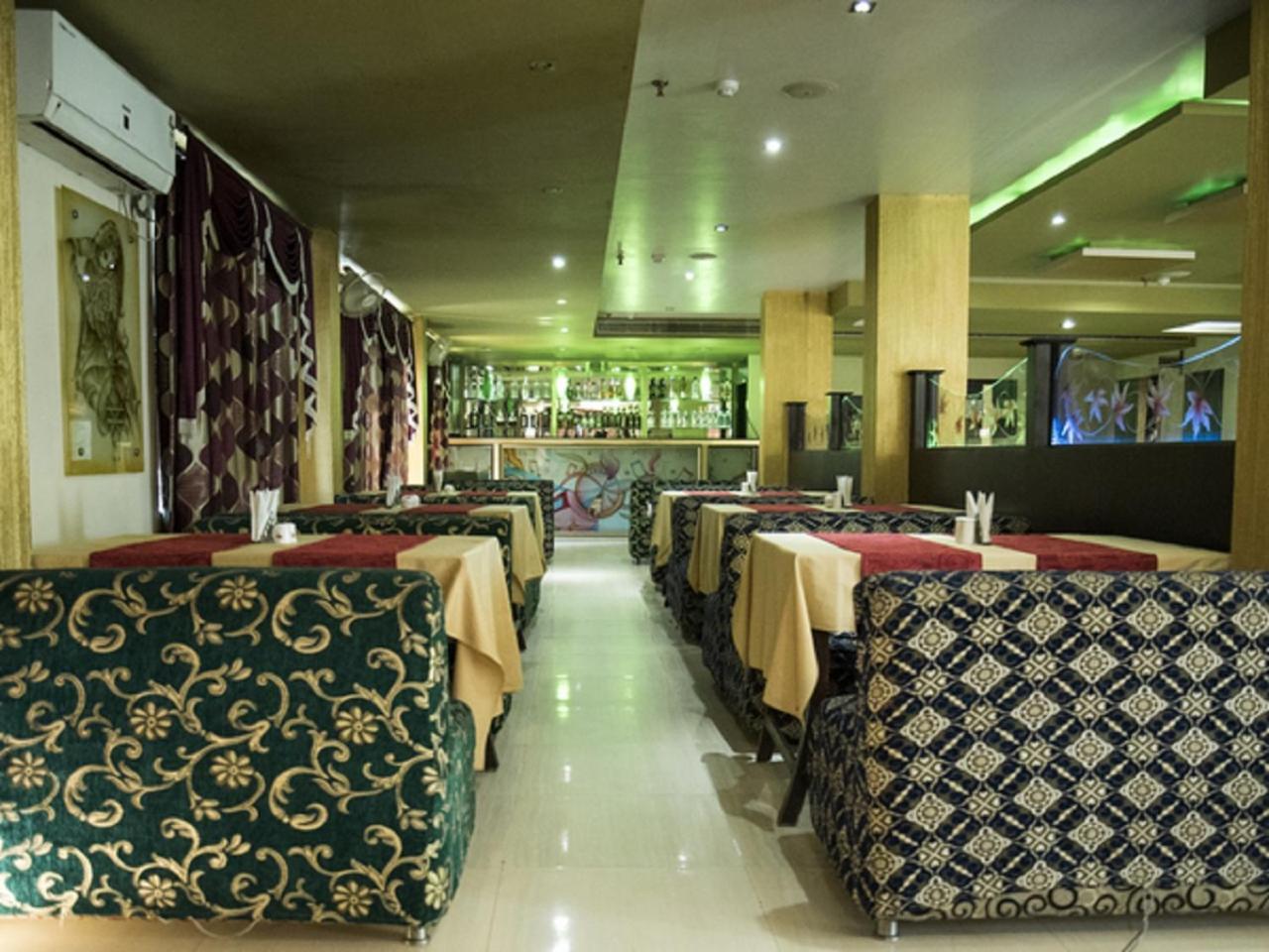 Hotel Sunshine Baharampur Eksteriør billede