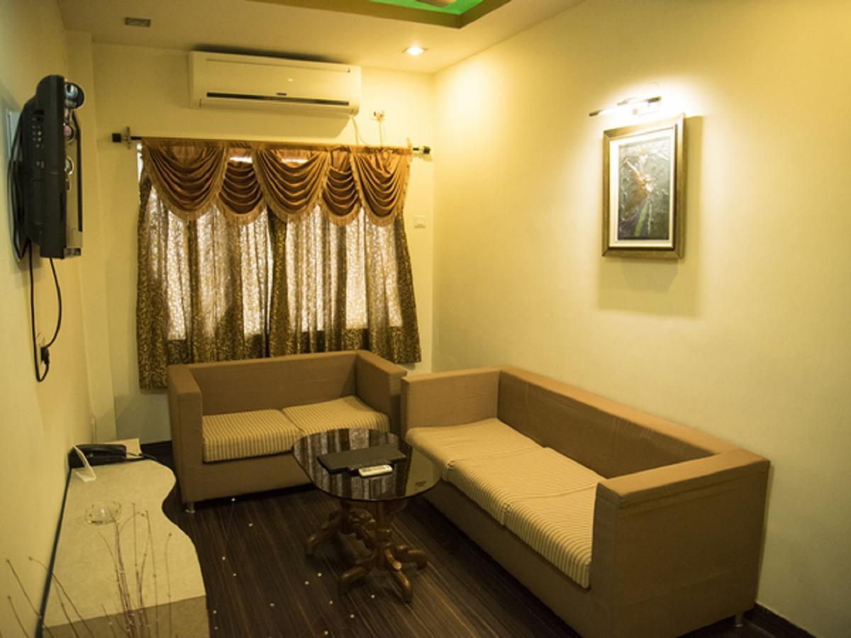 Hotel Sunshine Baharampur Eksteriør billede