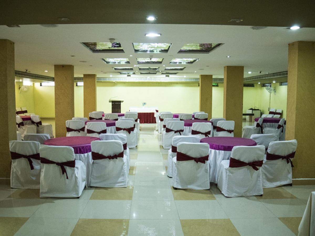 Hotel Sunshine Baharampur Eksteriør billede