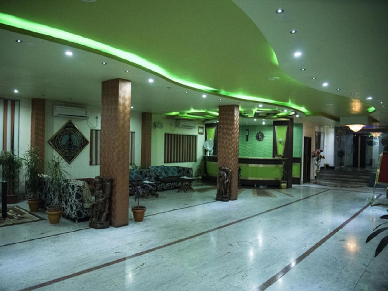 Hotel Sunshine Baharampur Eksteriør billede